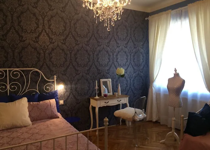 Dragon Bridge Beauty Apartment