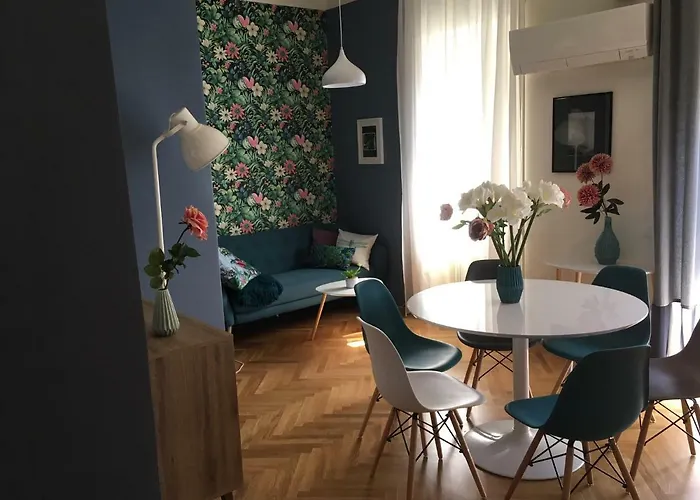 Dragon Bridge Beauty Apartment