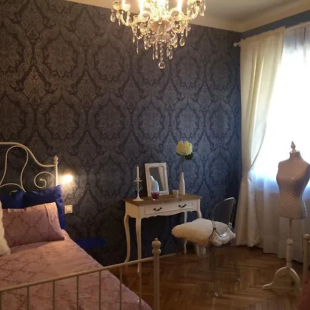 Dragon Bridge Beauty Apartment