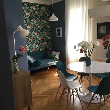 Dragon Bridge Beauty Apartment